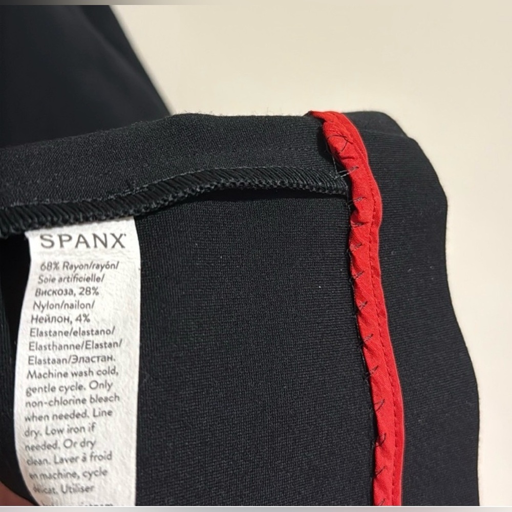 SPANX fit and flare little black dress mini size medium - Picture 6 of 6